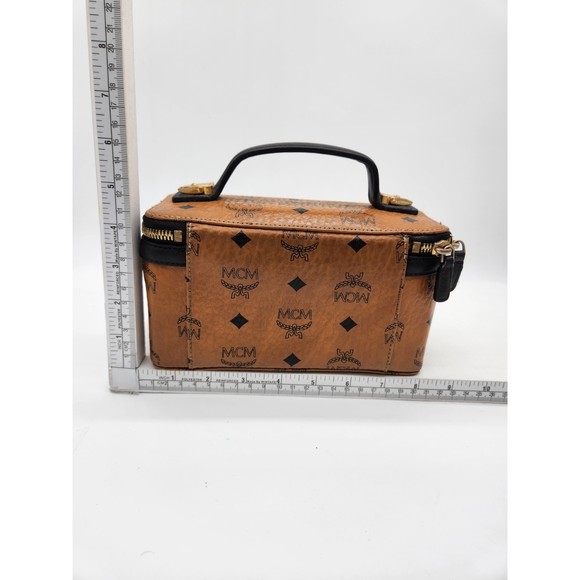 ❤️SOLD❤️MCM ROCKSTAR VANITY 331MCMXAiJ - Picture 7 of 13